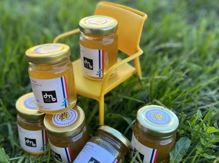 DMB s'engage pour l'environnement : parrainage d'une ruche 