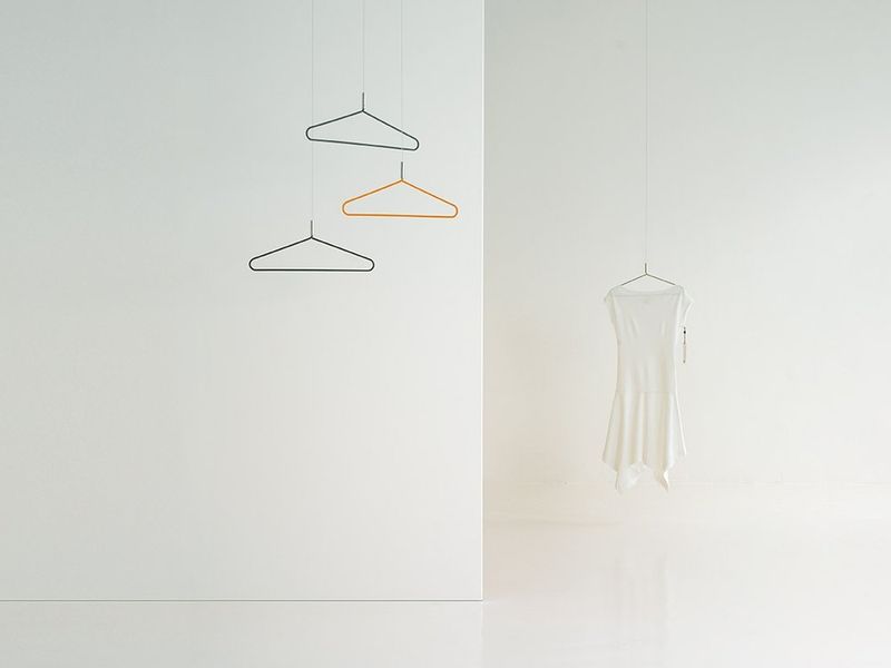 porte manteaux suspendus design coloré chic - aix en provence