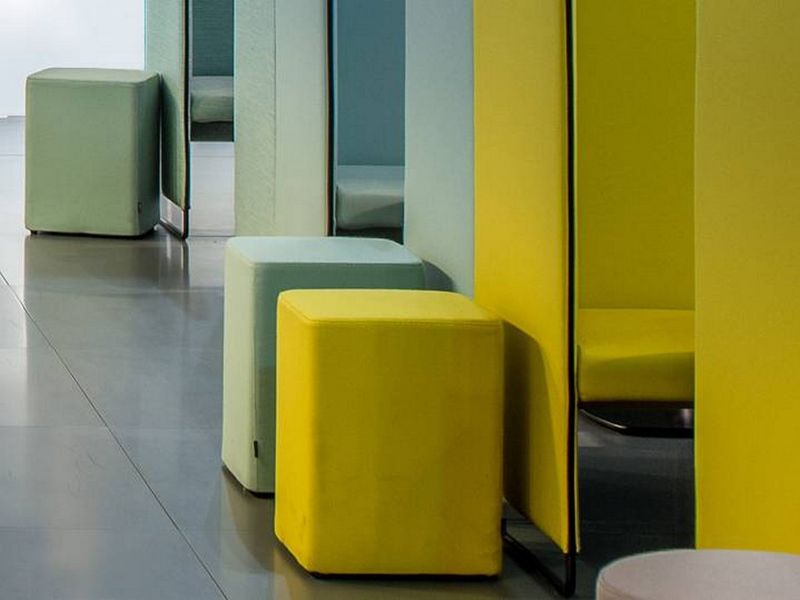 Collection WOW (1), Pedrali - Assises basses linéaires, colorées et géométriques
