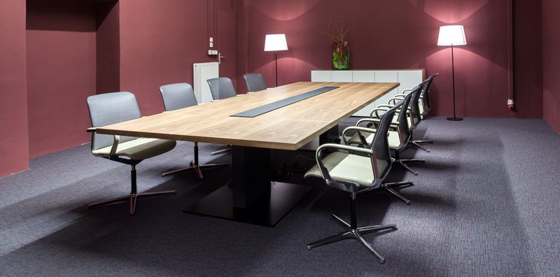 Espace collaboratif table de reunion - aubagne