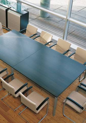 Table réunion en ébénisterie à aix en provence